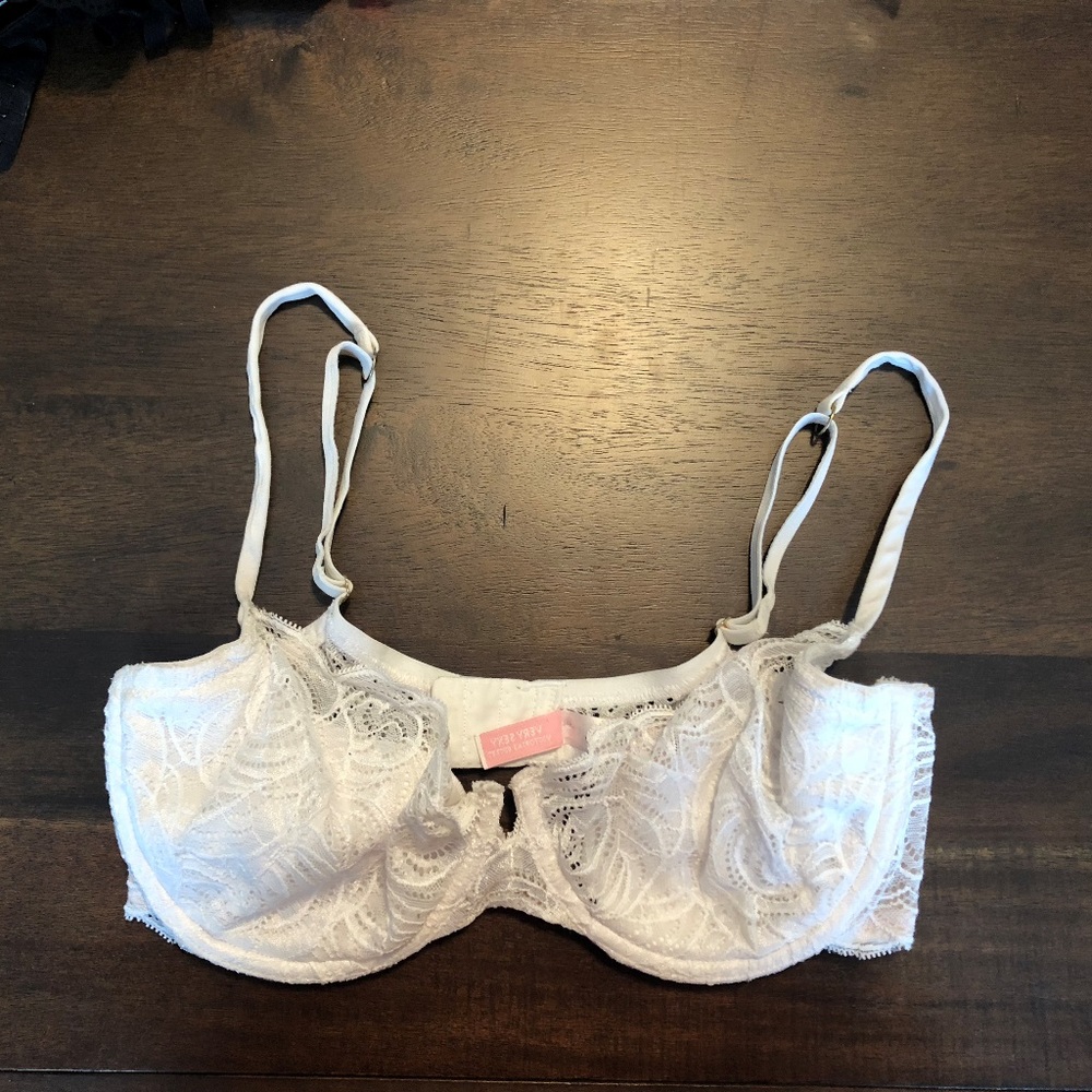 Victoria's Secret Very Sexy Push up wo Padding 36D